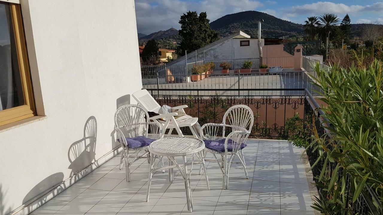 Villa Sul Mare A Chia Domus De Maria Exterior foto